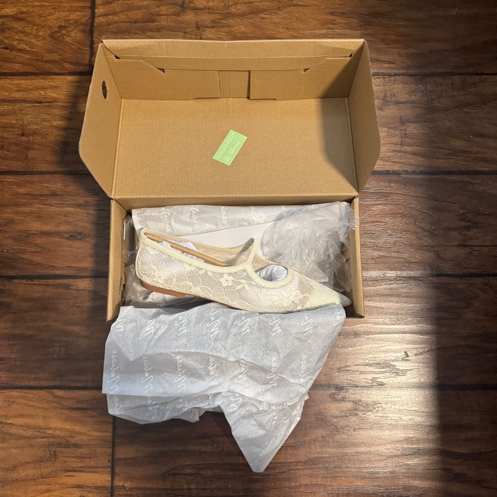 Anthropologie Matisse Lace Bridal Flats NWT